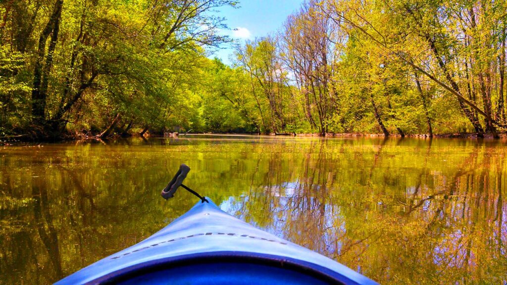 fall-kayaking